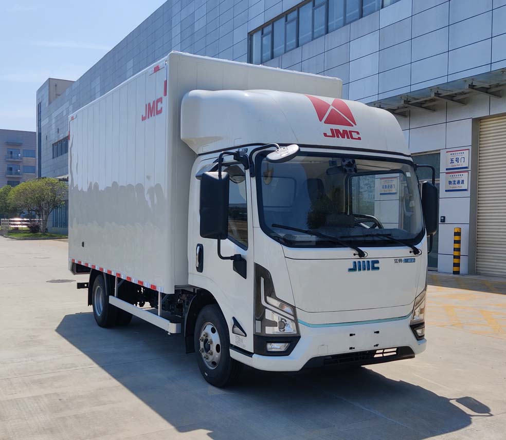 江鈴牌JX5044XXYTGC2BEV純電動(dòng)廂式運(yùn)輸車公告圖片