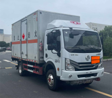 襄鑫鼎牌XDV5041XRYEQ6易燃液体厢式运输车