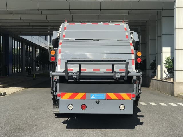 三力牌CGJ5184ZYSBJBEV纯电动压缩式垃圾车公告图片