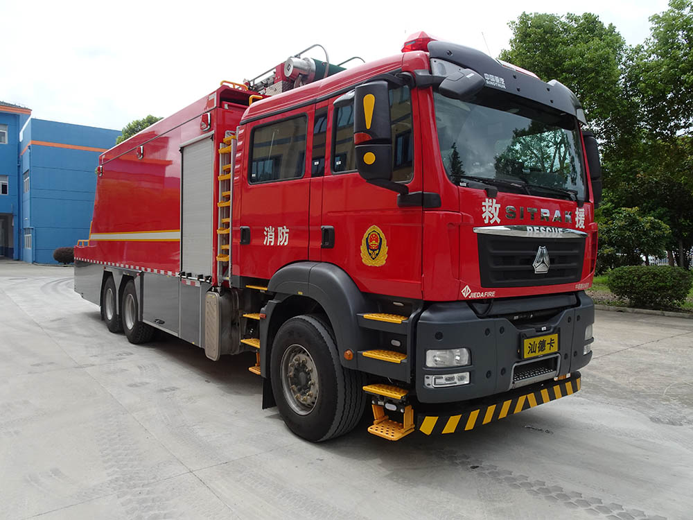 SJD5290TXFBP300/YDXZSDA型泵浦消防车图片