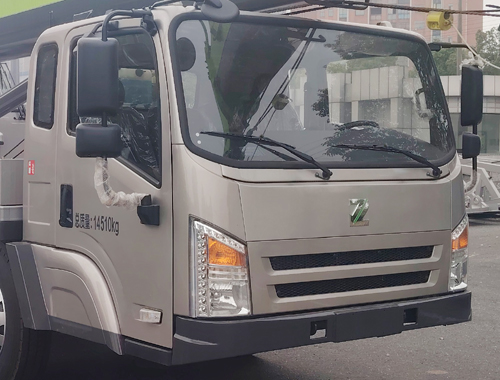 中联牌ZLJ5150JQZ12V汽车起重机公告图片