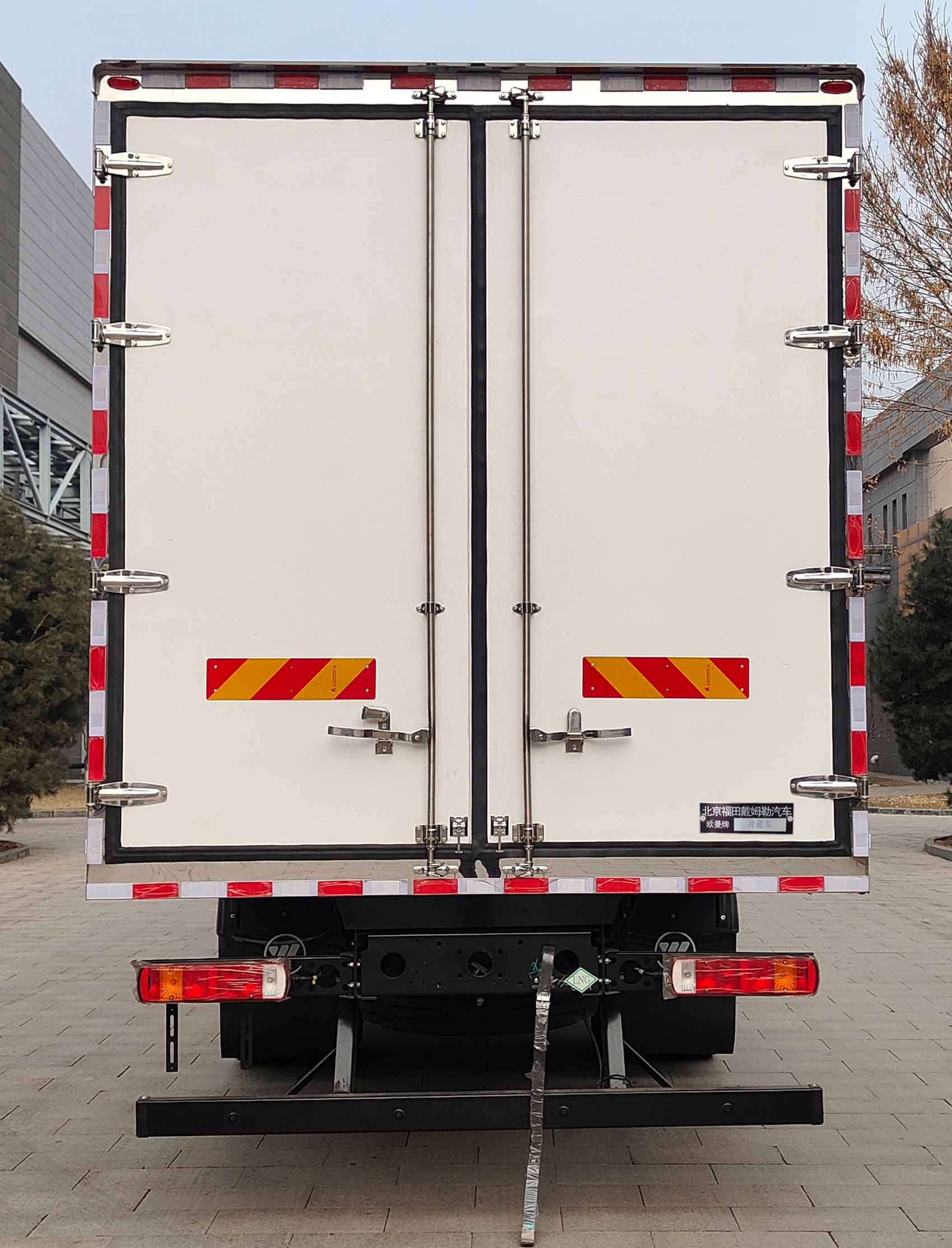 欧曼牌BJ5251XLCL6HPS-01冷藏车公告图片
