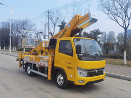 高空作业车