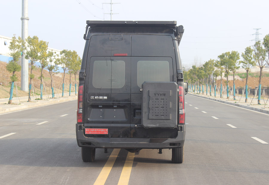 力海通牌HLH5041TSYJX6宿營(yíng)車公告圖片