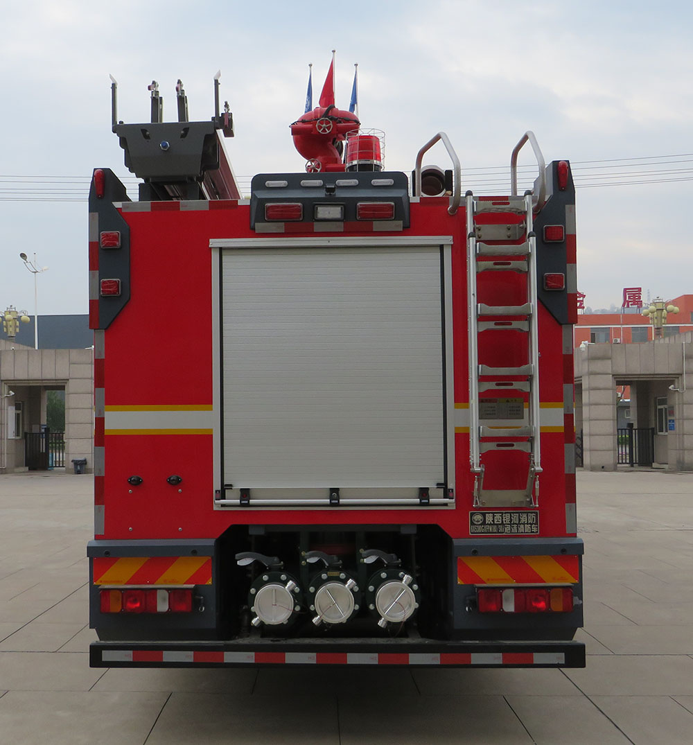 银河牌BX5380GXFPM180/SK6泡沫消防车公告图片