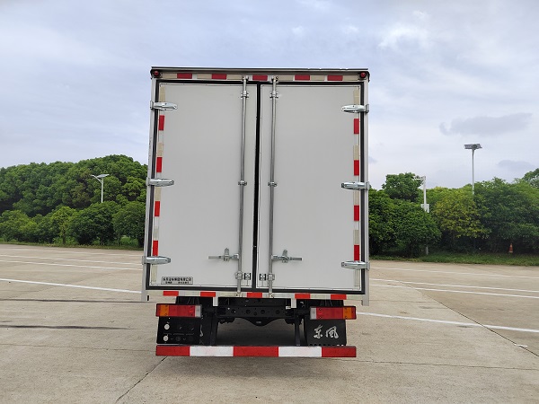 華神牌DFD5040XXYL6D11廂式運(yùn)輸車公告圖片
