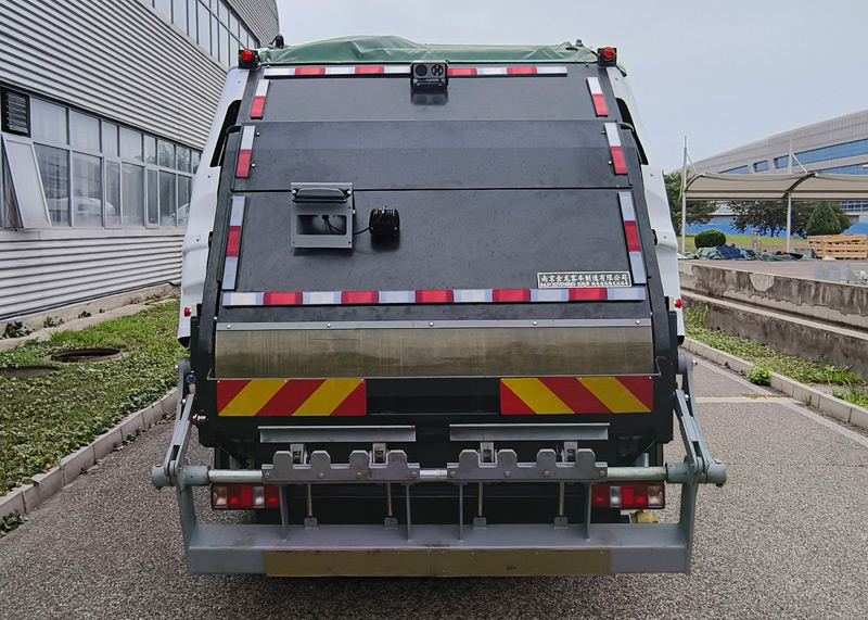 創(chuàng)維牌NJL5120ZYSTADBEV純電動(dòng)壓縮式垃圾車公告圖片