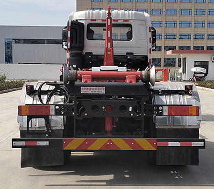 楚帝牌DCD5250ZXXD6車廂可卸式垃圾車公告圖片