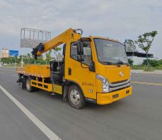 高空作业车