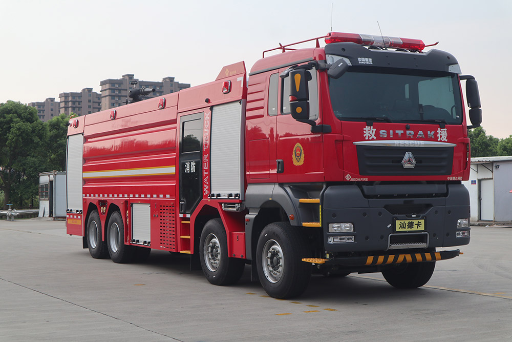 SJD5381GXFSG180/SDA型水罐消防车图片
