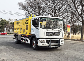沥青路面热再生修补车