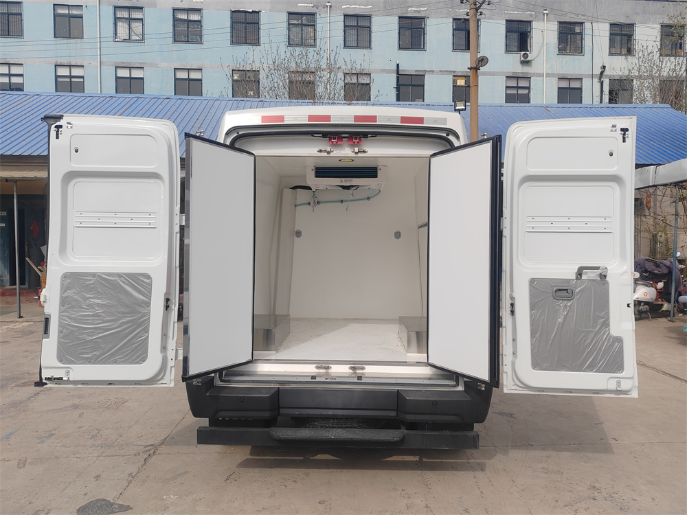 沃尔邦牌WRB5040XLCNJ冷藏车公告图片