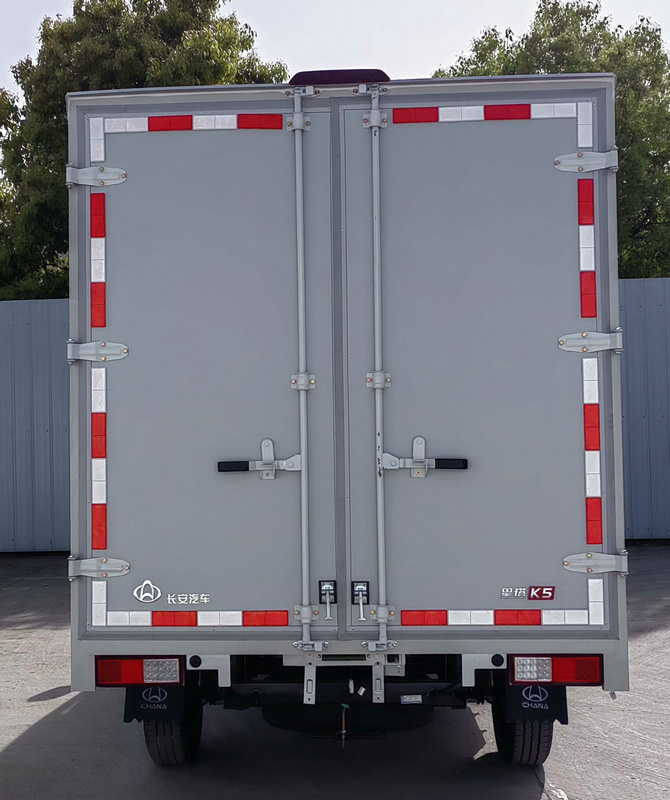 長(zhǎng)安牌CKS5021XXYT9AD6B1廂式貨車(chē)公告圖片