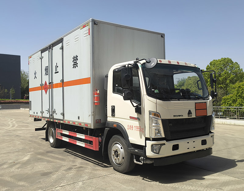 程力牌CL5121XRQ6BXW易燃气体厢式运输车