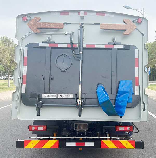 宇通牌YTZ5122TSLD0BEV純電動掃路車公告圖片