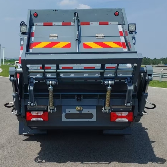 賽沃牌SAV5121ZYSSHBEV純電動壓縮式垃圾車公告圖片