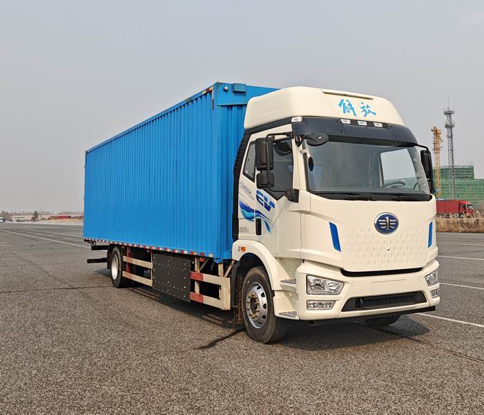 解放牌CA5180XYKP62L4BEVA3纯电动翼开启厢式车公告图片
