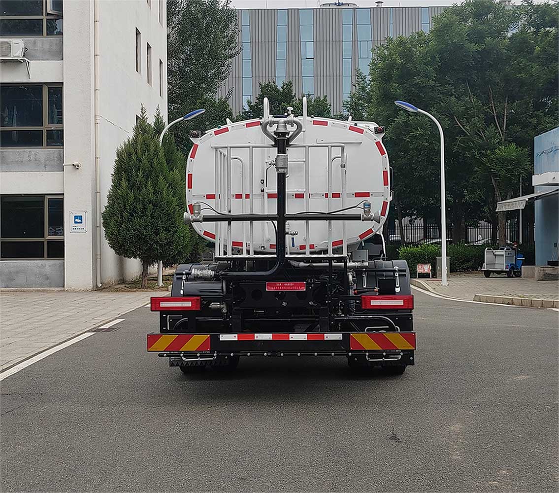 亚洁牌BQJ5180GQXBYDBEV纯电动清洗车公告图片