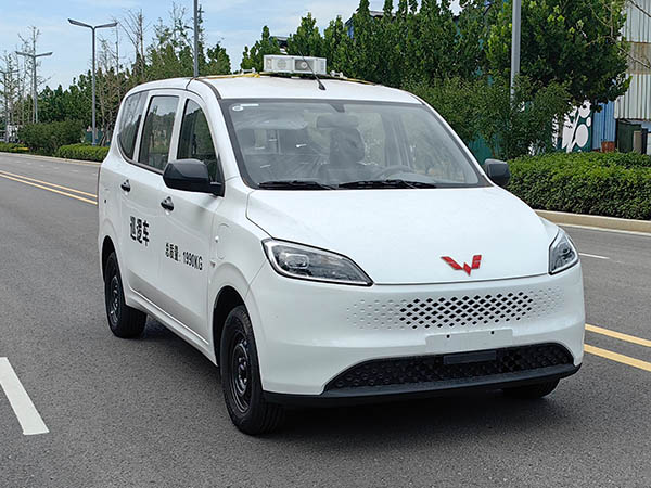 LHC5022TXUCHEV型插电式增程混合动力巡逻车图片