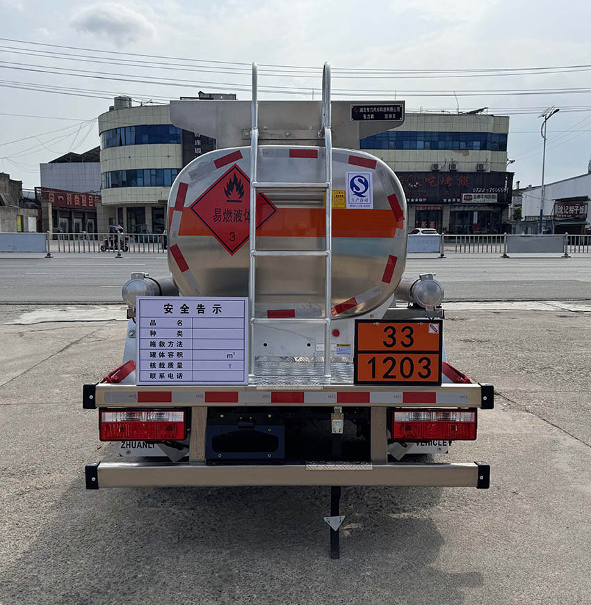专力牌ZLC5042GJYEQ6L加油车公告图片