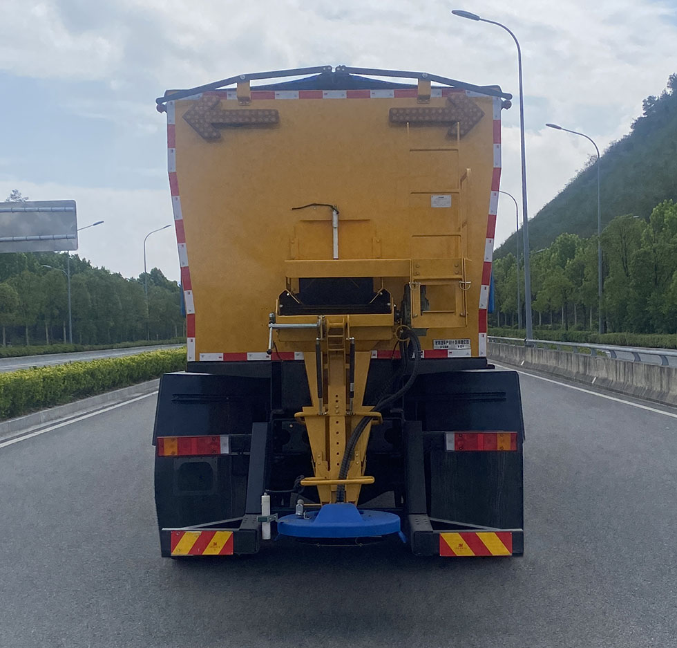 金宝路牌ABL5250TCXA10A除雪车公告图片