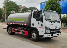 吸粪车