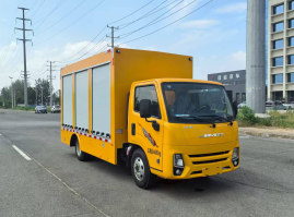 大流量排水抢险车