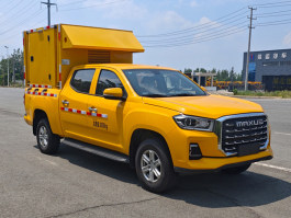 大流量排水抢险车