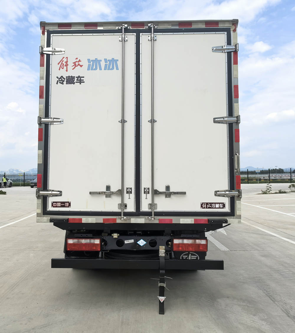 解放牌CA5045XLCP40M02L1NE6A84冷藏车公告图片