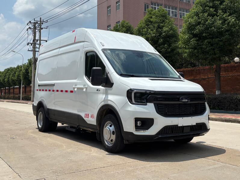 程力牌CL5040XYL6AYS医疗车