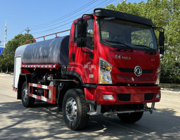 洒水车
