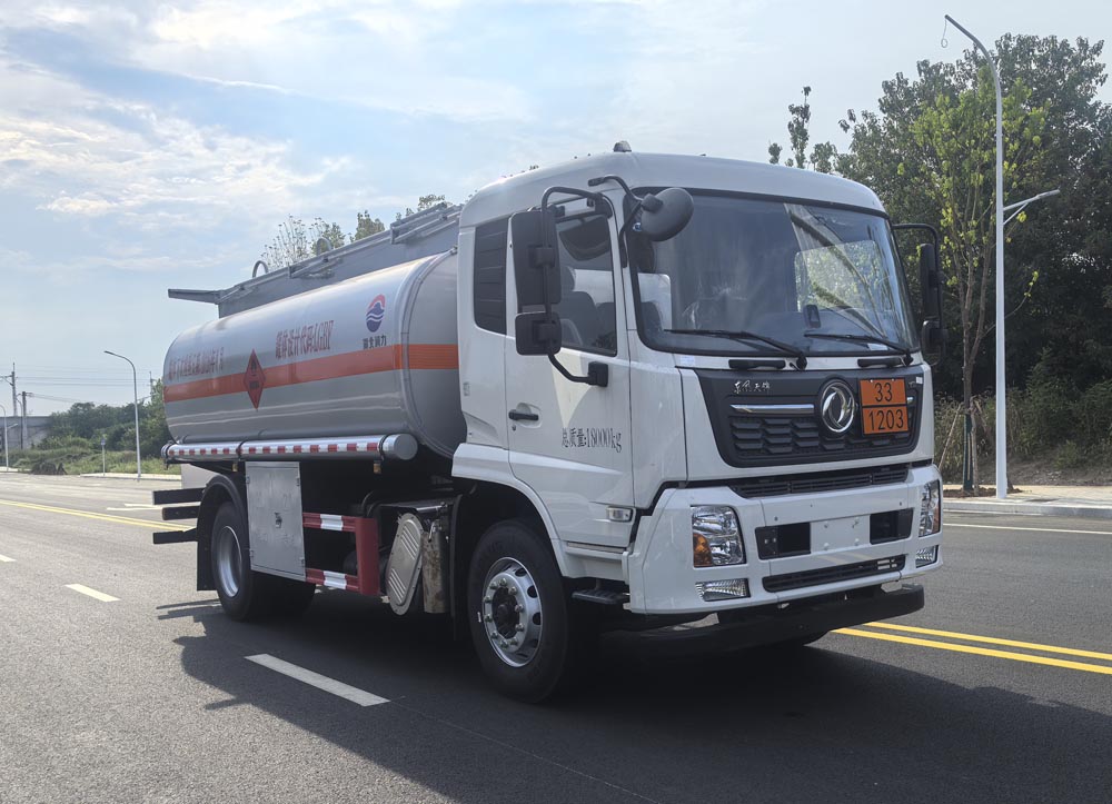 潤知星牌SCS5182GYYDFH6運(yùn)油車公告圖片