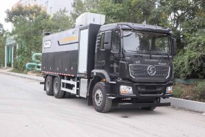 沥青路面热再生修补车
