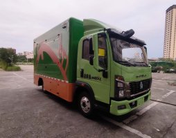 纯电动餐车