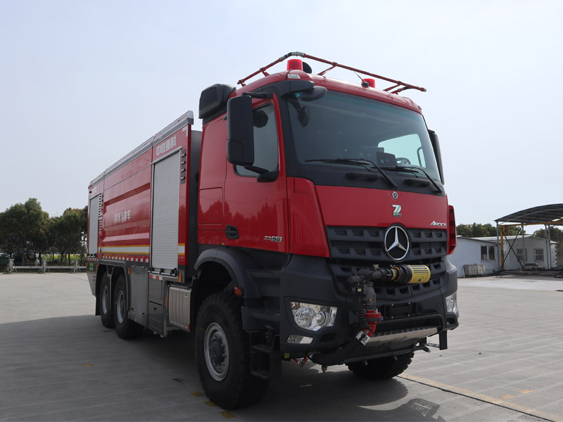 中联牌ZLF5300GXFJX120机场消防车公告图片