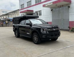 旅居车