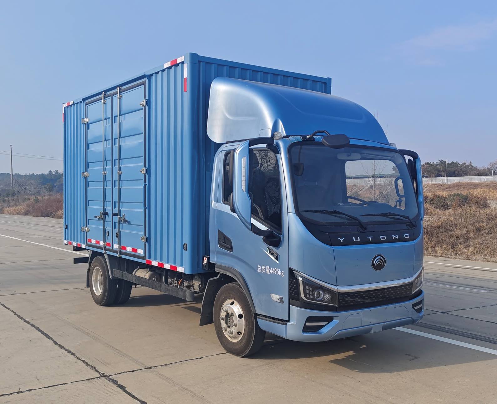 ZKH5045XXYBEVB256A型纯电动厢式货车图片