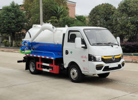 吸污车