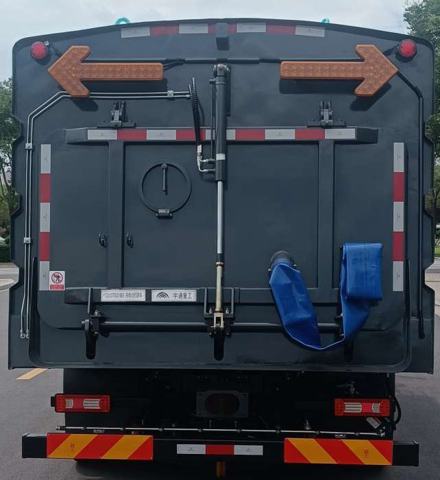 宇通牌YTZ5122TSLD1BEV纯电动扫路车公告图片