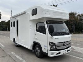 旅居车