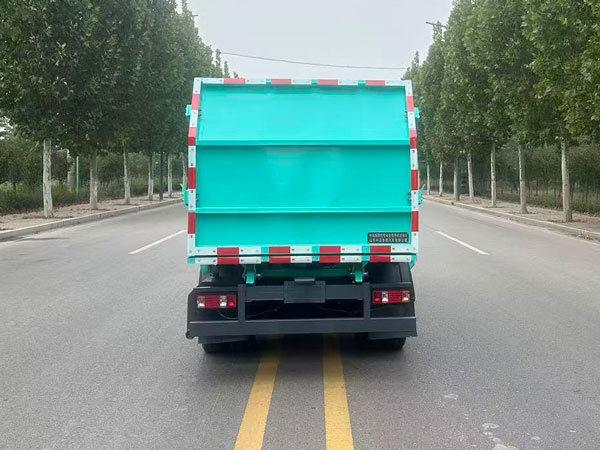中运威牌ZYW5040ZXXCKBEV纯电动自装卸式垃圾车公告图片