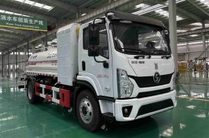 中益鑫牌ZYE5120GSSBEV纯电动洒水车