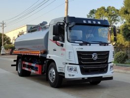 吸粪车