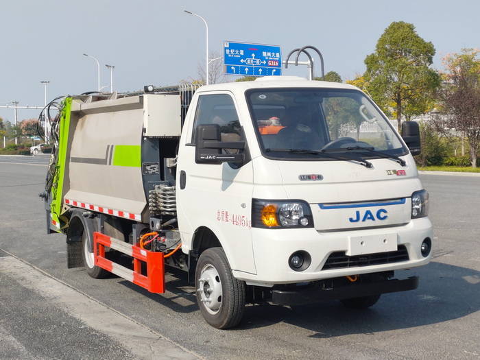 昱曦牌CHN5040ZYSBEVWL純電動壓縮式垃圾車公告圖片