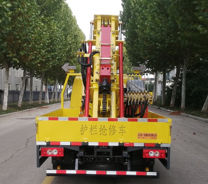 友一牌SYL5040TQX6护栏抢修车公告图片