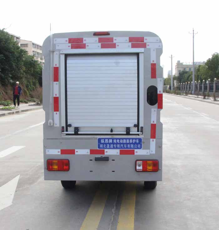 纯电动路面养护车图片