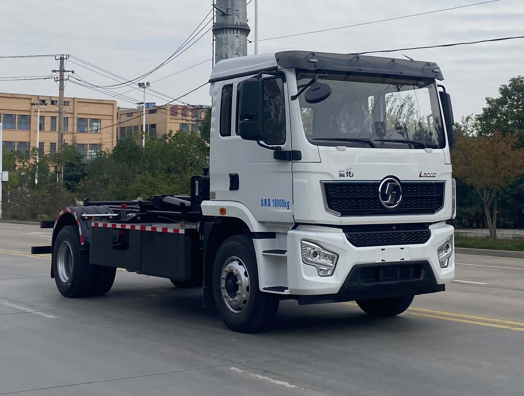 金驫牌YJW5182ZXXBEV纯电动车厢可卸式垃圾车