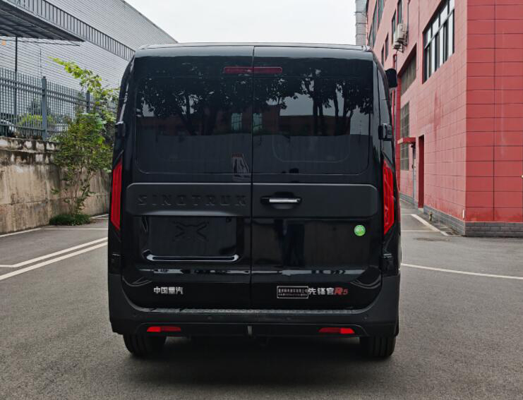 纤豪牌YZP5045TSYB1宿营车公告图片