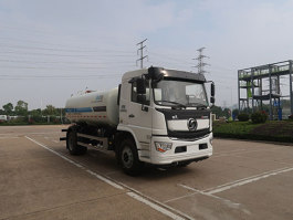 绿化喷洒车