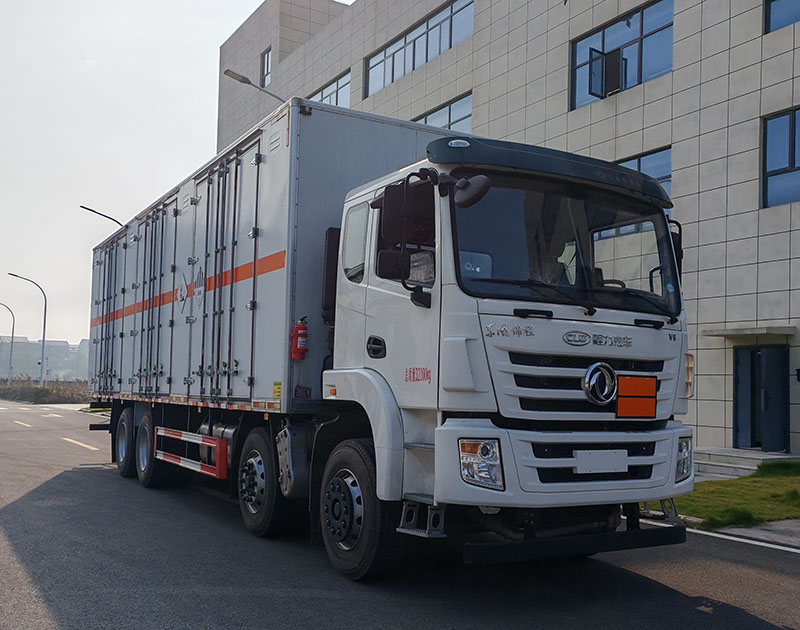 程力牌CL5321XZW6BXW杂项危险物品厢式运输车
